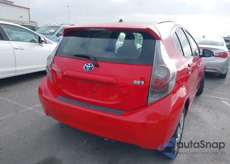 2013 Toyota Prius C One from USA, damaged, VIN JTDKDTB31D1550328